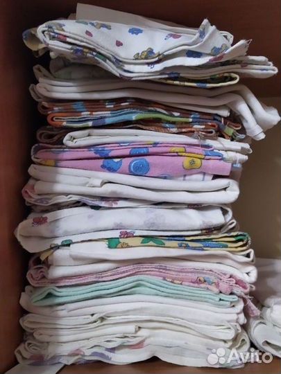 Комплекты в кроватку, подушки, одеяла, покрывала