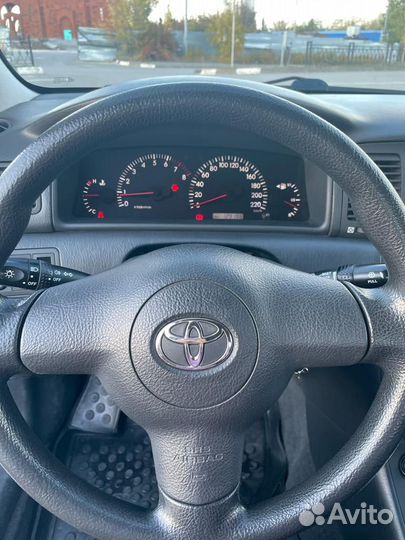 Toyota Corolla 1.6 AT, 2005, 129 200 км