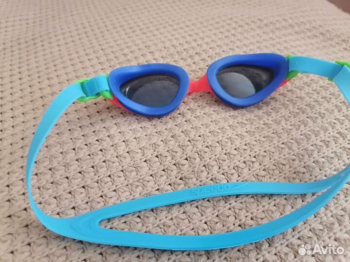Очки для плавания speedo