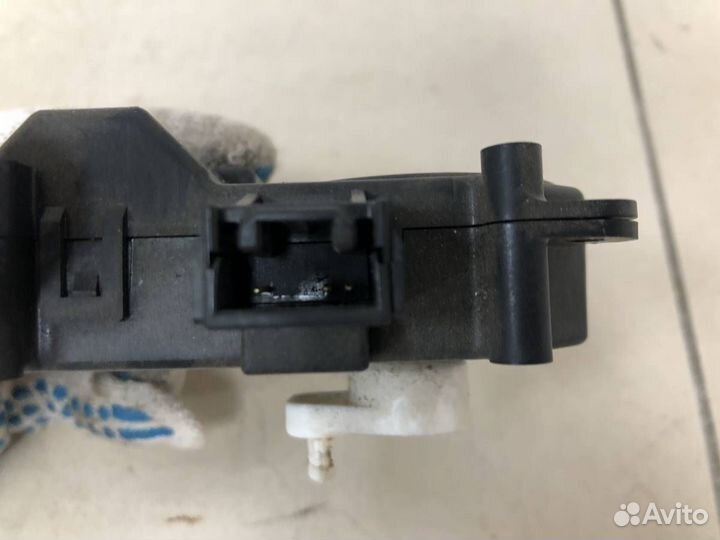 Моторчик заслонки печки Toyota Corolla E150 2006-2