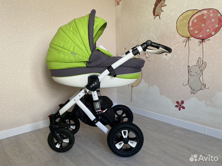 Коляска с новыми покрышками,готова к использованию