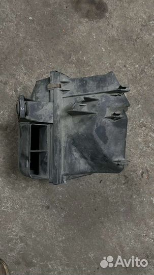 Корпус воздушного фильтра Audi a6c5