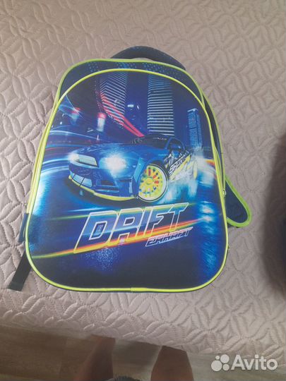 Школьный рюкзак