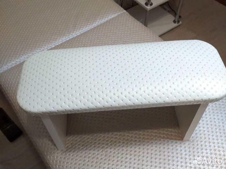 Подставка для рук маникюрная