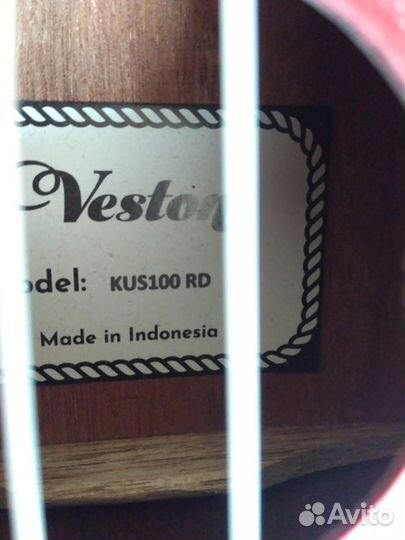 Гитара укулеле