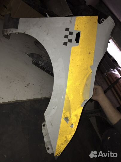 Крыло переднее правое на Kia Rio 4