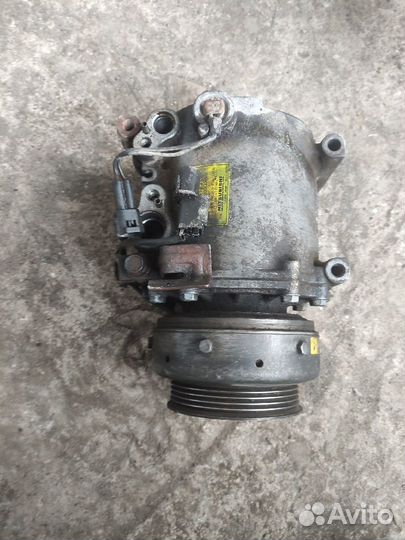 Компрессор кондиционера Mitsubishi Galant 8