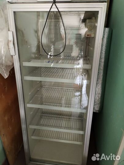 Шкаф холодильный Бирюса 290