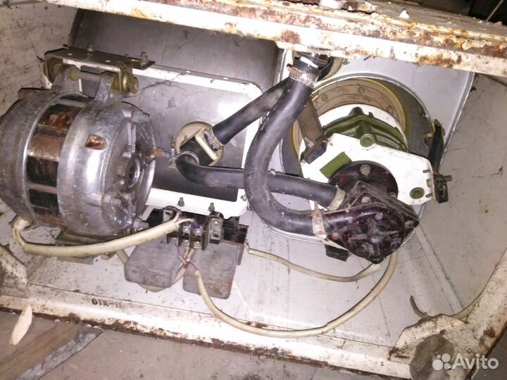 Продам стиральную машинку