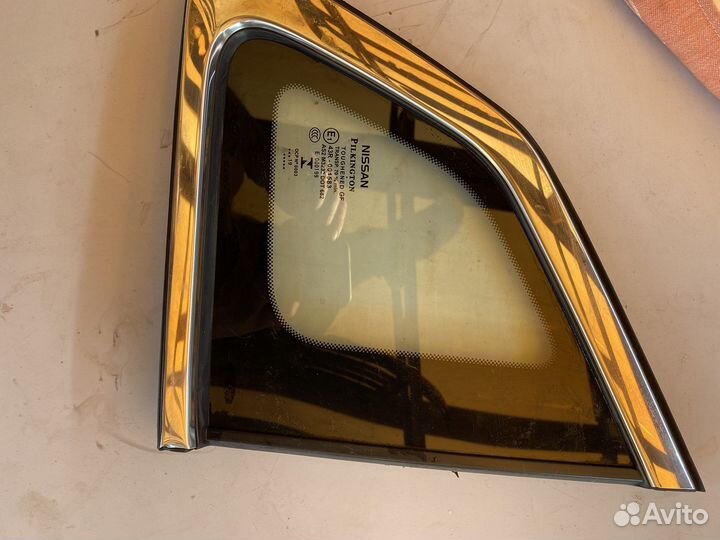 Стекло боковое заднее правое Nissan Qashgai j11