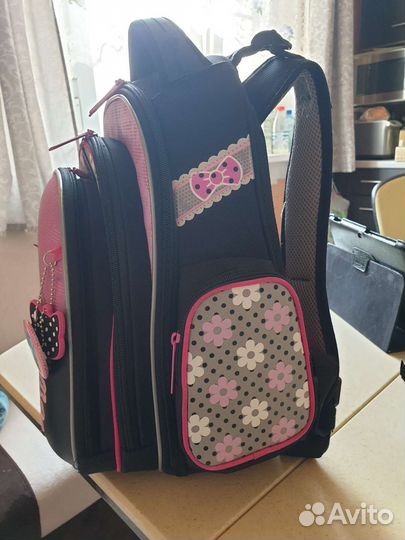 Рюкзак для девочки школьный Hummingbird