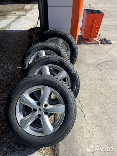 Зимняя резина r16 с дисками в сборе Triangle