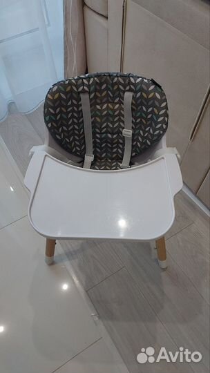 Стульчик для кормления lionelo