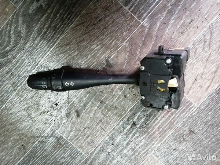 Переключатель поворотов Ниссан Примера Р11