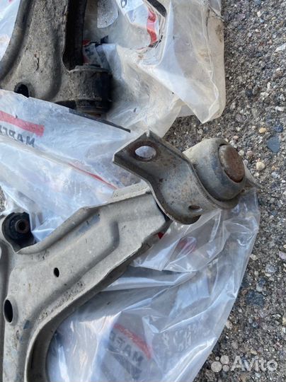 Skoda felicia Рычаги передние