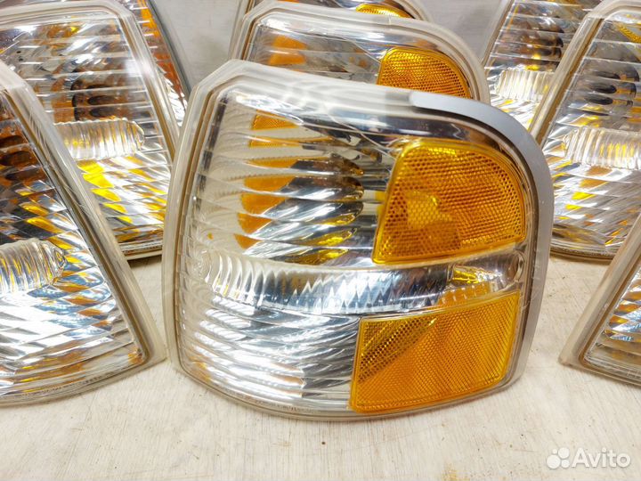 Повторители поворотов Ford Explorer 3. 2001-2006