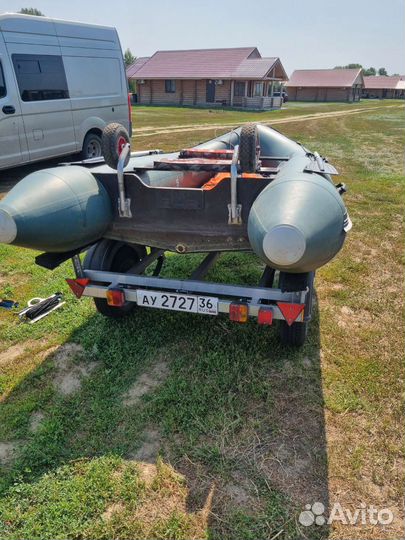 Надувная лодка с мотором, прицеп, эхолот