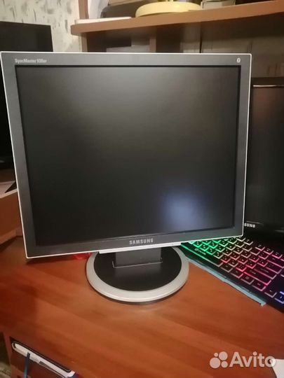 Монитор Samsung syncmaster 930bf