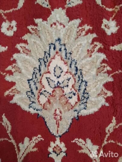 Ковер шерстяной