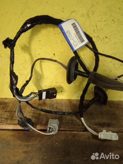 Проводка крышки багажника Renault Laguna 3