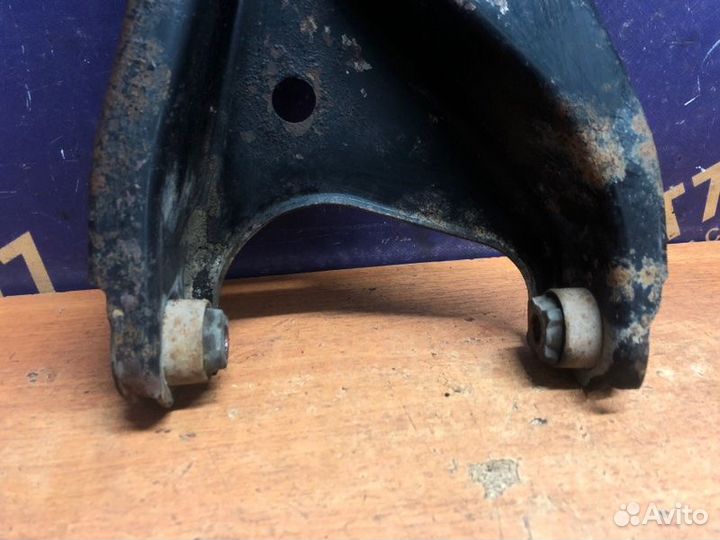 Рычаг передний нижний передний правый Renault