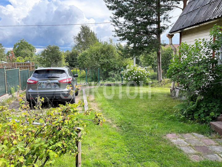 Дом 54 м² на участке 8,4 сот.