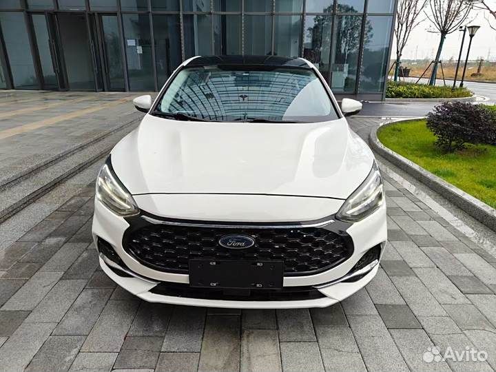 Ford Focus 1.5 AT, 2021, 27 000 км