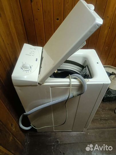 Стиральная машина с вертикальной загрузкой