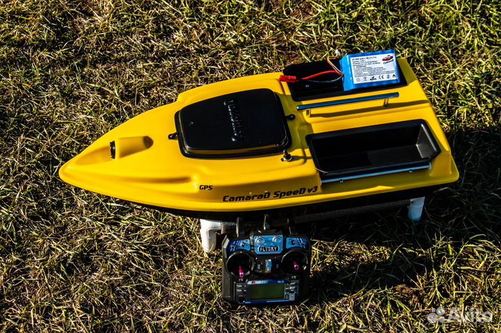 Прикормочный кораблик: усиленный акб 25A и сумки