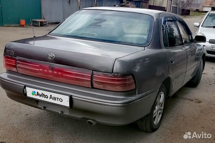 Toyota Camry 2.0 AT, 1992, 280 000 км