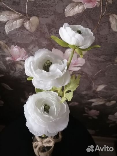 Камелия в вазочке