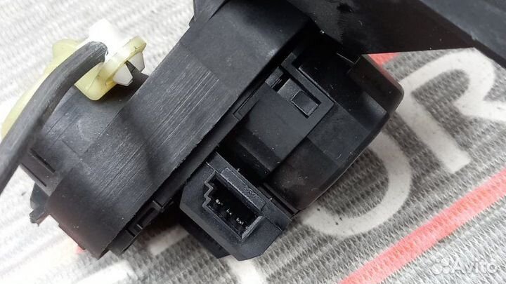 Привод заслонки отопителя Bmw 3-Series E46