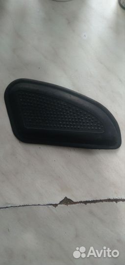 Накладки (нагрипсы) на бак мотоцикла