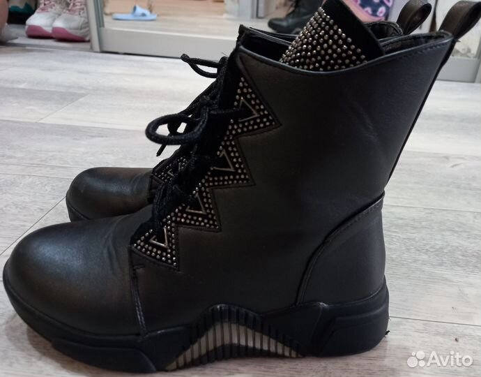 Ботинки для девочки