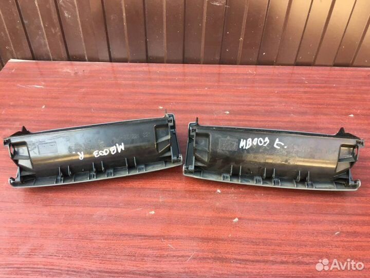 Ящик передних сидений передний Mercedes S W221