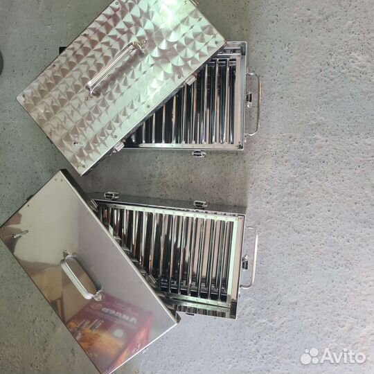 Коптильня двухярусная на замках