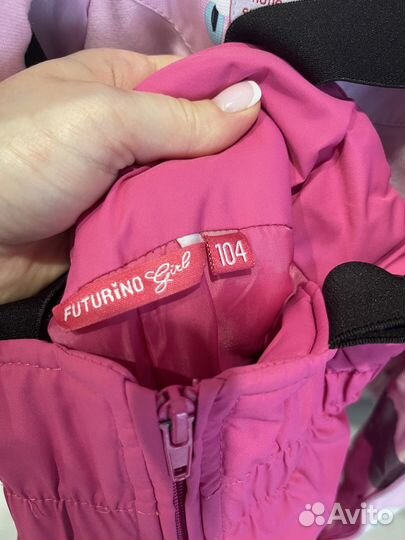 Демисезонный костюм на девочку 92