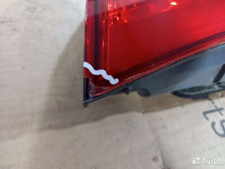 Правый фонарь крышки багажника Kia Rio 3