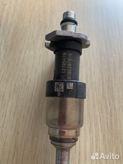 Форсунка топливная escalade tahoe 19420316