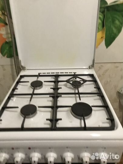 Комбинированная газовая плита Гефест б\у