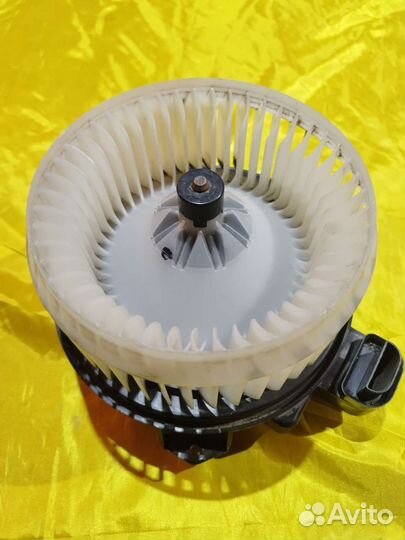 Моторчик печки Toyota Land Cruiser Prado 150