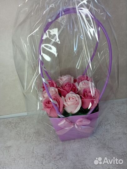 Корзинка с мыльными розами