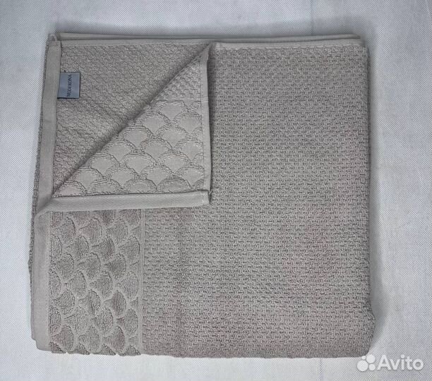 Комплект полотенец Семейный Точка