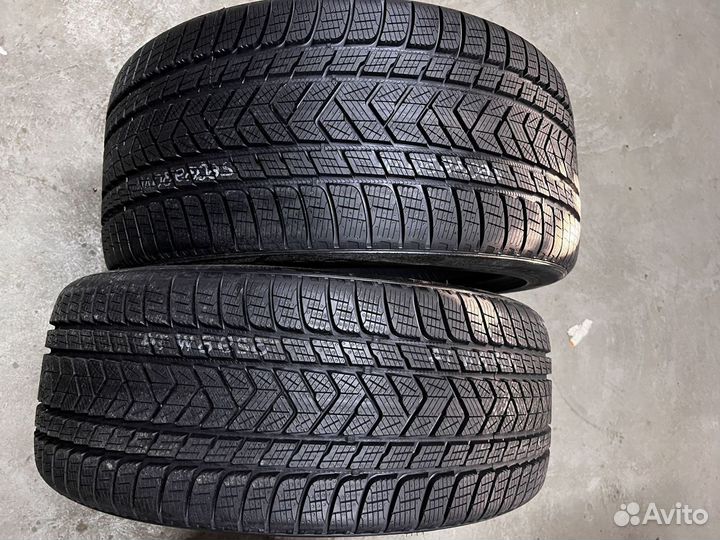 Pirelli Winter Sottozero 3 325/35 R22