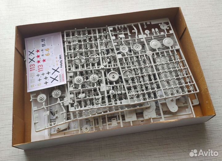 Сборная модель 1/35 танк PzKpfw 38(t) Ausf.G