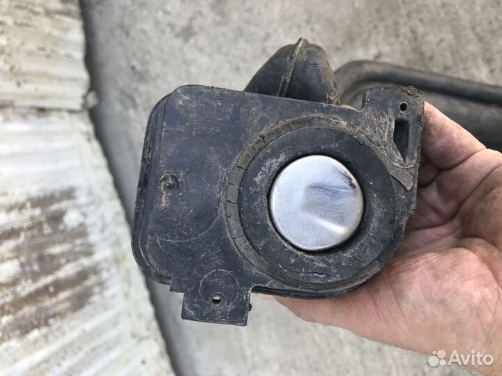 Renault Megane 2 Заливная горловина бака бу