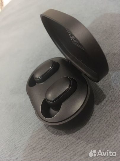 Беспроводные наушники Mi True Wireless Earbuds