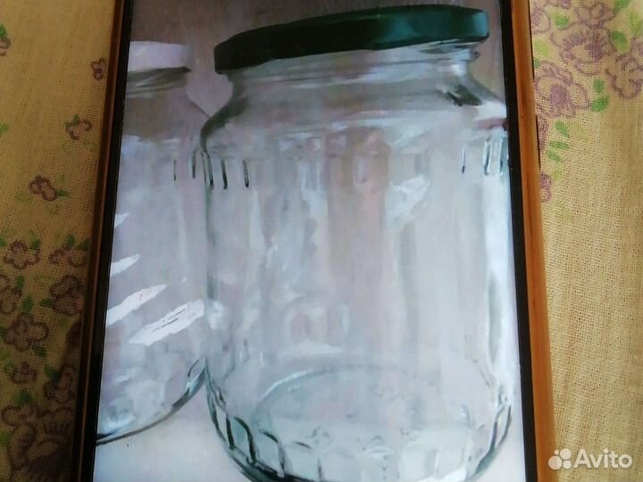 Банки с крышками