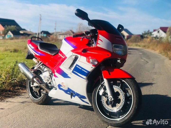 Honda cbr 600 f2