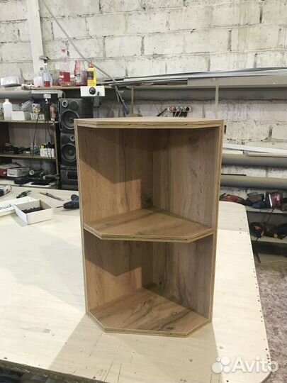 Полочка угловая